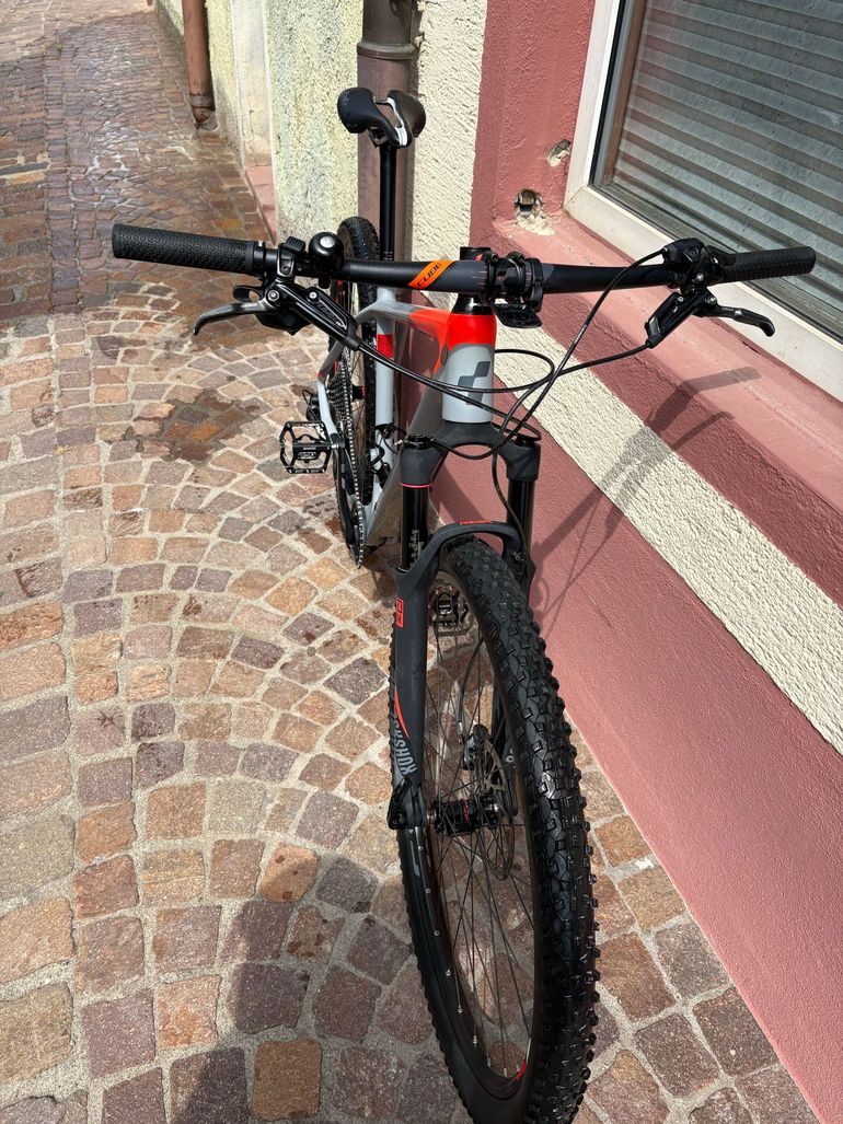 CUBE REACTION GTC Eagle 2017 2017 Mountainbike d'occasion — image 2 sur 8