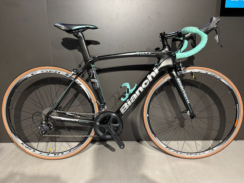 Used Bianchi Oltre XR.1 Ultegra 2016 2016 Road & Gravel