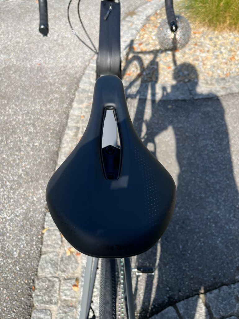 Gebrauchtes BMC Roadmachine AL X ONE 2023 2023 Road & Gravel, Hellgrau — Bild 7 von 8