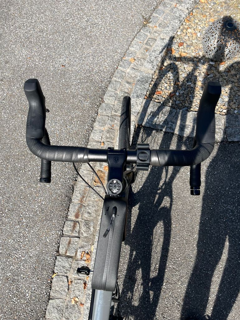 Gebrauchtes BMC Roadmachine AL X ONE 2023 2023 Road & Gravel, Hellgrau — Bild 8 von 8