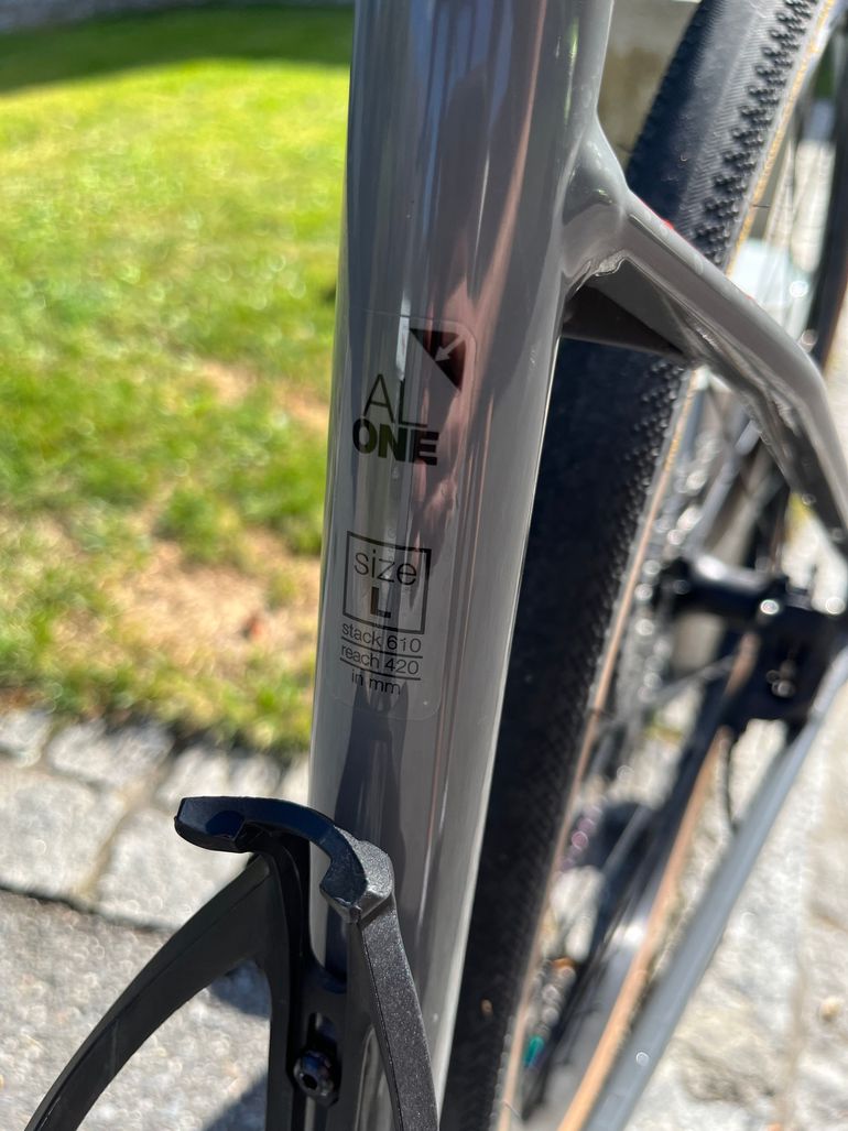 Gebrauchtes BMC Roadmachine AL X ONE 2023 2023 Road & Gravel, Hellgrau — Bild 5 von 8