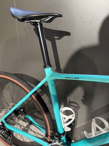 Gebrauchtes Bianchi Impulso COMP GRX 610 disc 2023 2023 Road & Gravel, Blau — Bild 9 von 9