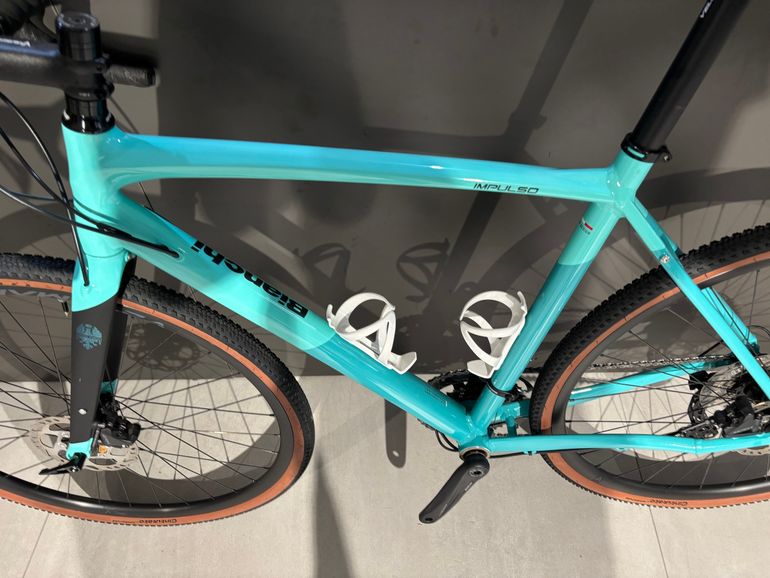 Gebrauchtes Bianchi Impulso COMP GRX 610 disc 2023 2023 Road & Gravel, Blau — Bild 8 von 9