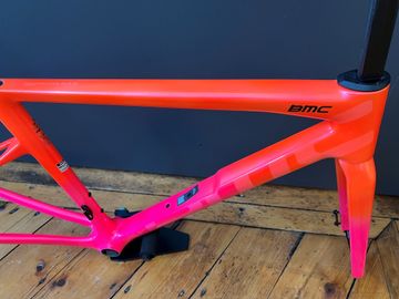 Used BMC Teammachine SLR 01 Frameset 2027 Frameset 2027 Road & Gravel, Red — image 2 of 3