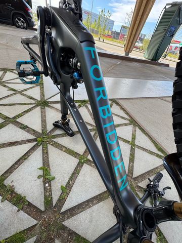 Used Forbidden Druid XT 2022 Frameset 2022 Mountainbike, Light Gray, 29 — image 7 of 19