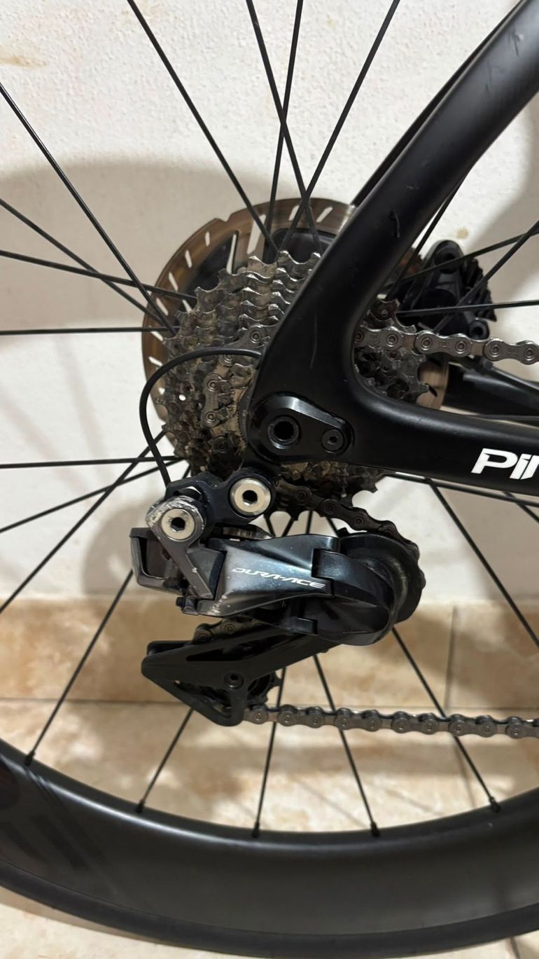 Pinarello Dogma Shimano Dura Ace Di2 2018 Road & Gravel usato, Nero — immagine 4 di 14