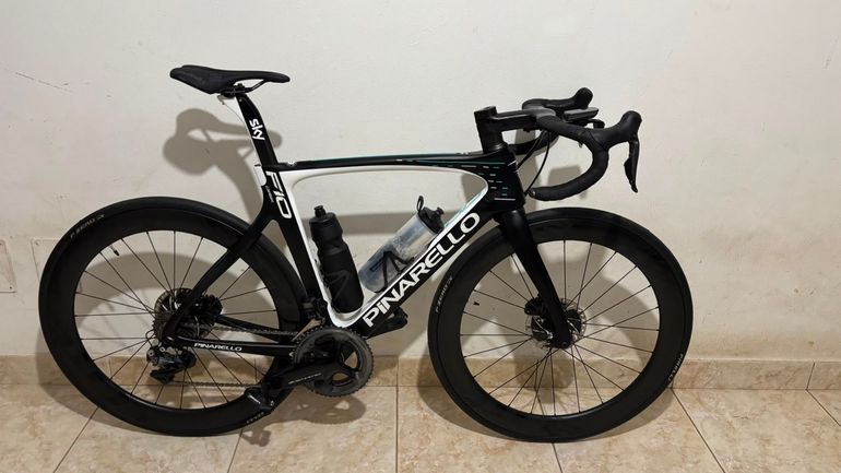 Pinarello Dogma Shimano Dura Ace Di2 2018 Road & Gravel usato, Nero — immagine 1 di 14