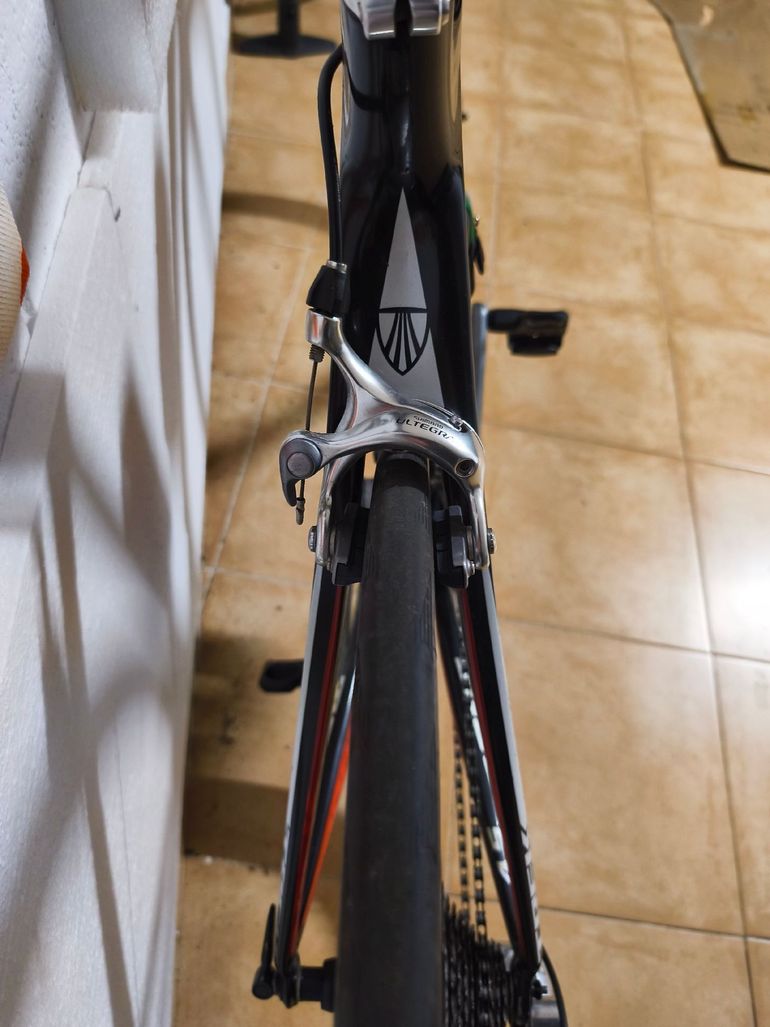 Used Trek Madone 3.5 H2 Compact 2014 2014 Road & Gravel, Black — image 5 of 8