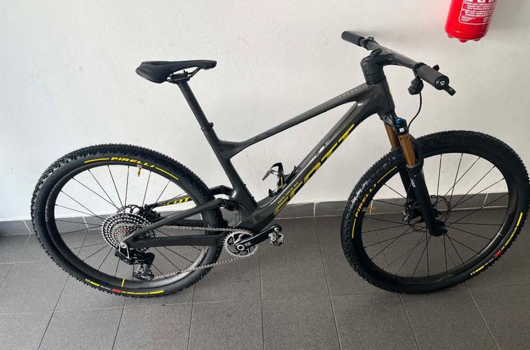Używany Scott Spark 900 Ultimate 2024 2024 Mountainbike — zdjęcie 2 z 3