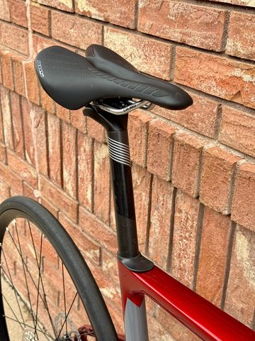 Used KHS FLITE 750 2025 2025 Road & Gravel, Red — image 8 of 10