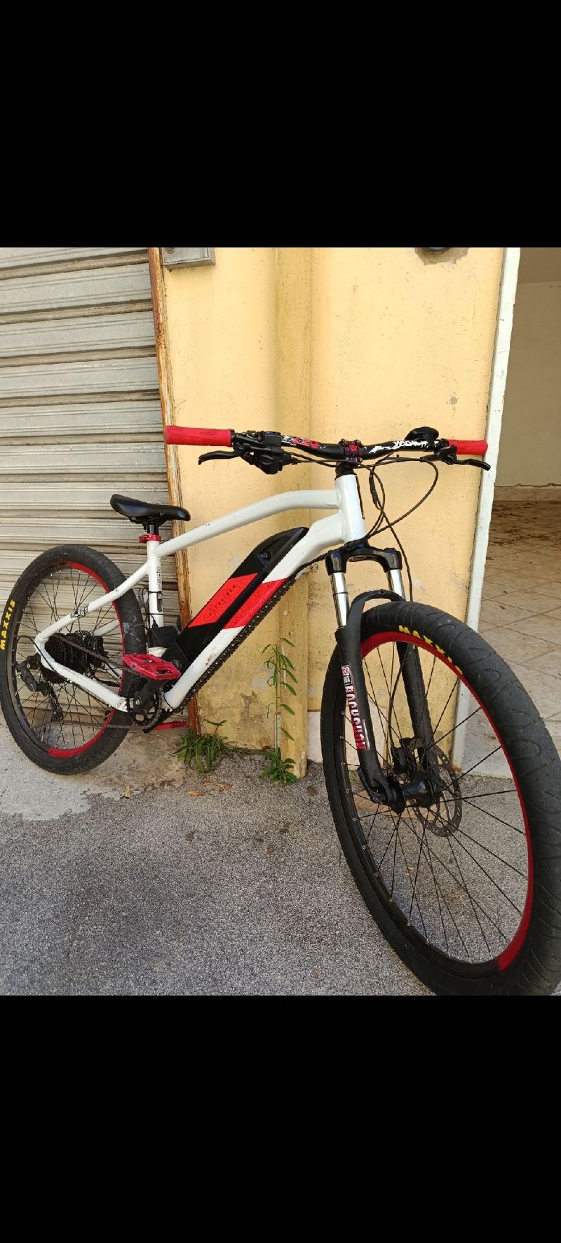 Used ROCKRIDER 27.5" E-ST 100 ELECTRIC MOUNTAIN BIKE 2021 2021 MTB