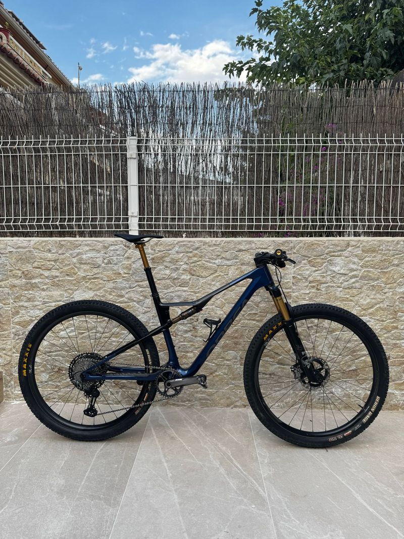 Used Orbea OIZ M-TEAM FACTORY 2024 2024 MTB