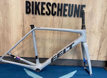 Tweedehands Felt Fr Frameset 2023 Road & Gravel — afbeelding 1 van 4