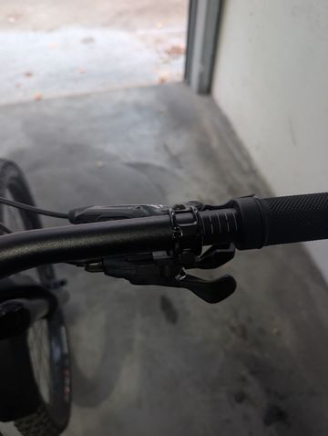 Used Canyon Torque:ON CF 7 2025 2025 Mountainbike, Black, 29, 27.5 — image 12 of 21