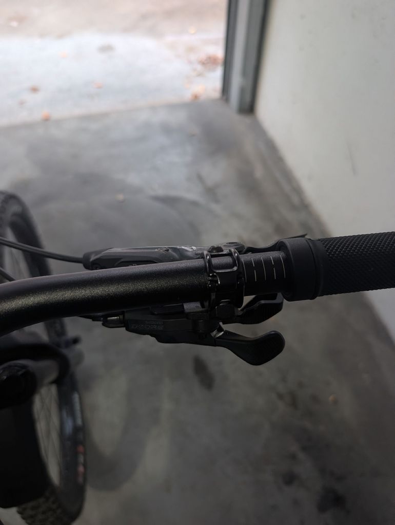 Used Canyon Torque:ON CF 7 2025 2025 Mountainbike, Black, 29, 27.5 — image 12 of 21