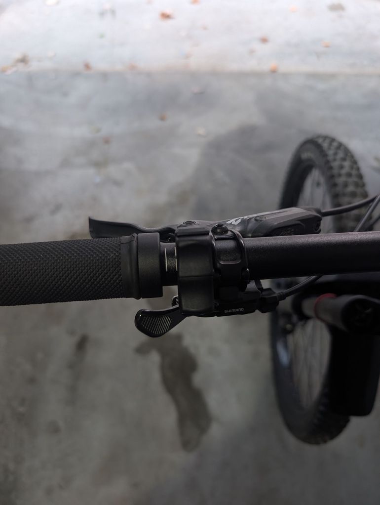 Used Canyon Torque:ON CF 7 2025 2025 Mountainbike, Black, 29, 27.5 — image 13 of 21