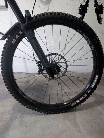 Used Canyon Torque:ON CF 7 2025 2025 Mountainbike, Black, 29, 27.5 — image 7 of 21
