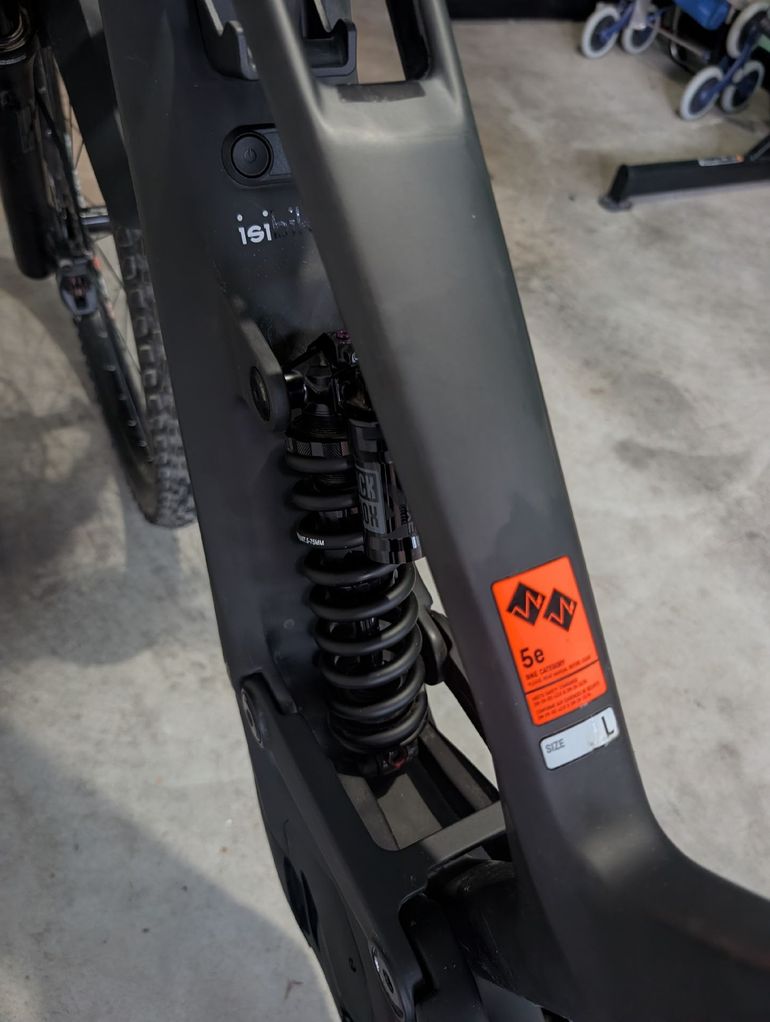 Used Canyon Torque:ON CF 7 2025 2025 Mountainbike, Black, 29, 27.5 — image 5 of 21