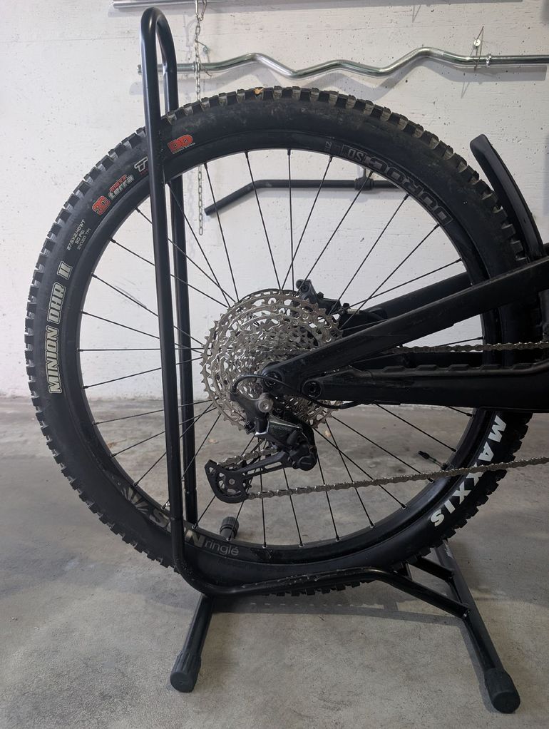 Used Canyon Torque:ON CF 7 2025 2025 Mountainbike, Black, 29, 27.5 — image 8 of 21