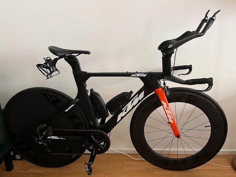 Brugt KTM TT Team Carbon 2022 Road & Gravel