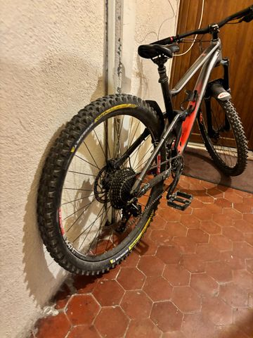 Lapierre ZESTY AM 3.0 2019 2019 Mountainbike usato, Grigio chiaro — immagine 3 di 3