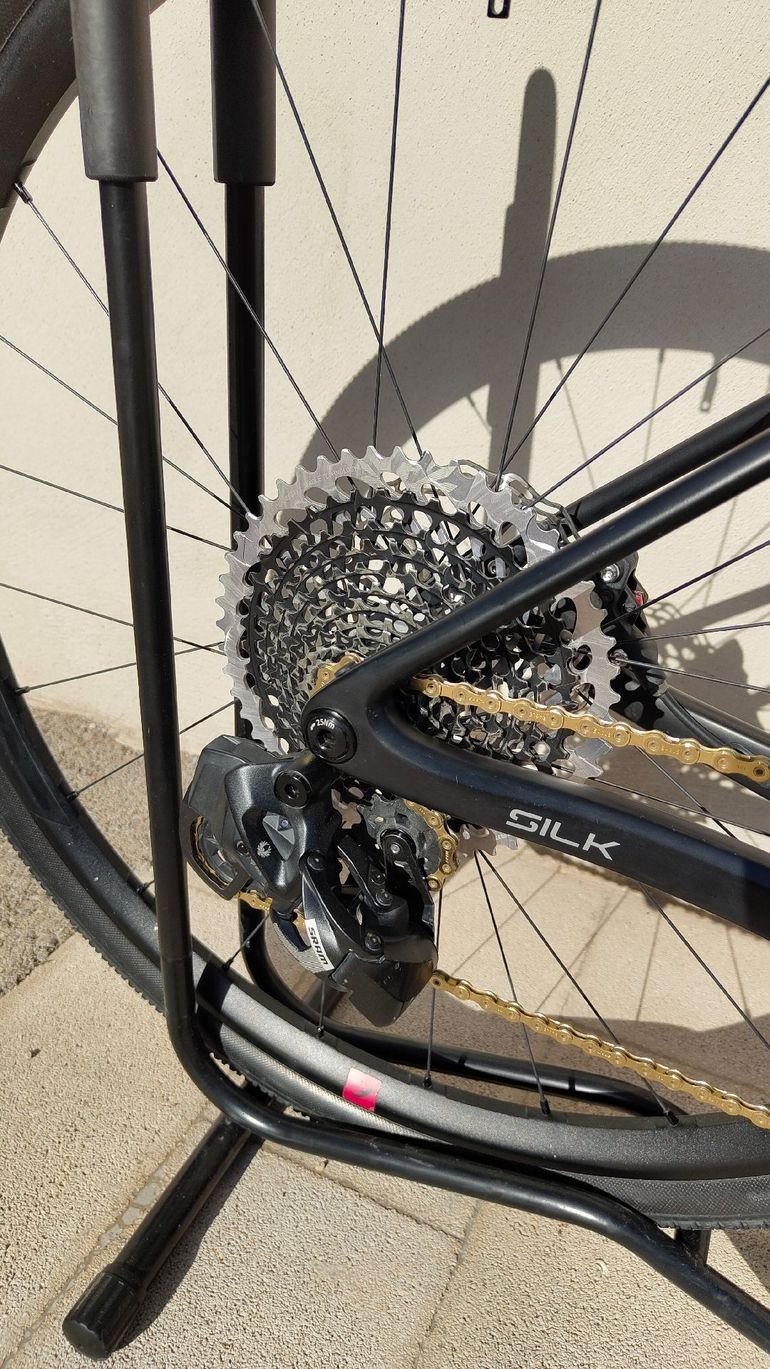 Megamo Silk SRAM Rival eTap AXS 2024 Road & Gravel usato, Nero — immagine 3 di 11