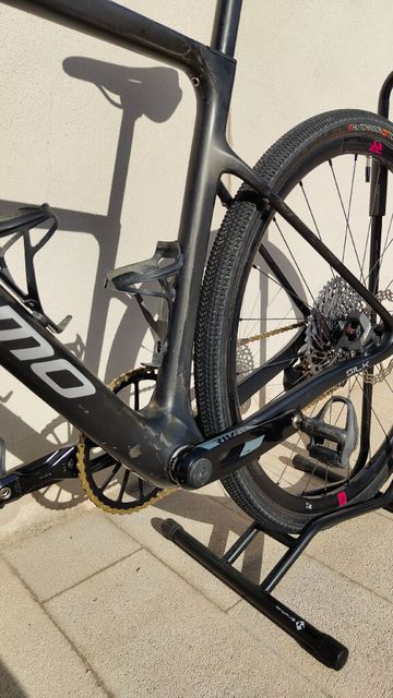 Megamo Silk SRAM Rival eTap AXS 2024 Road & Gravel usato, Nero — immagine 4 di 11