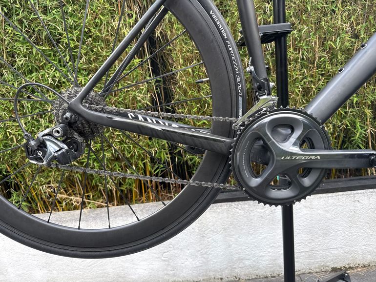 Canyon Ultimate CF SL 9.0 2019 Road & Gravel usato, Nero — immagine 3 di 7