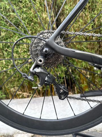 Canyon Ultimate CF SL 9.0 2019 Road & Gravel usato, Nero — immagine 4 di 7