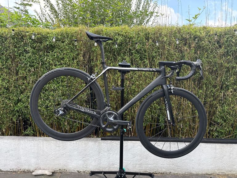 Canyon Ultimate CF SL 9.0 2019 Road & Gravel usato, Nero — immagine 2 di 7