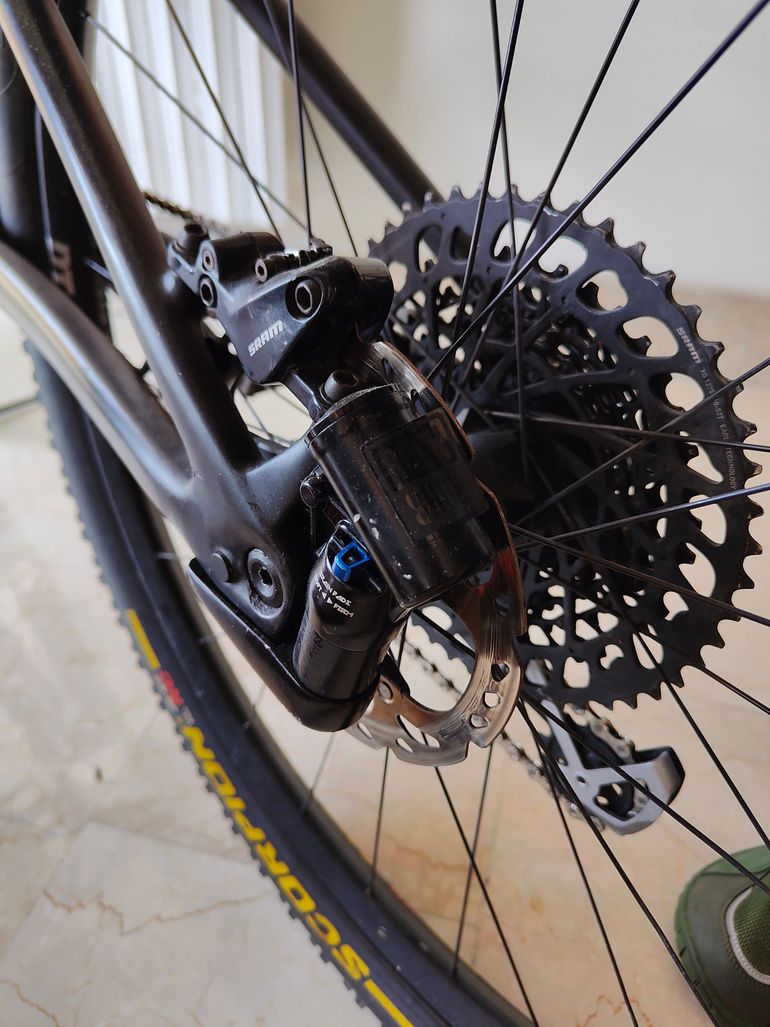 Tweedehands Specialized Epic Hardtail Comp 2022 2022 Mountainbike — afbeelding 4 van 5