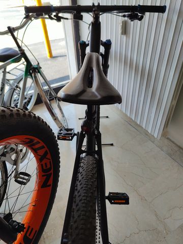 Tweedehands Specialized Epic Hardtail Comp 2022 2022 Mountainbike — afbeelding 2 van 5