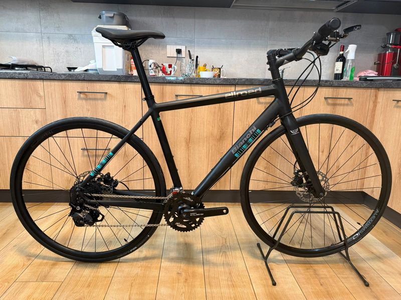 Used Bianchi ALLROAD CUSTOM. SHIMANO CUES 9x2s. 2020. 2020 Road & Gravel