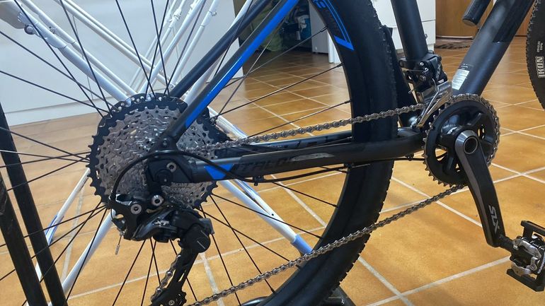 Tweedehands Giant Talon 29 0 2022 2022 Mountainbike — afbeelding 13 van 14