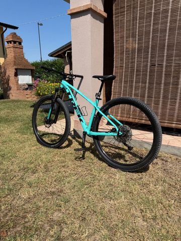 Brugt Trek Marlin 7 2022 2022 Mountainbike — billede 2 af 4