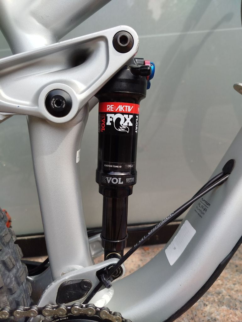 Używany Trek Fuel EX 8 29 2017 2017 Mountainbike — zdjęcie 4 z 10