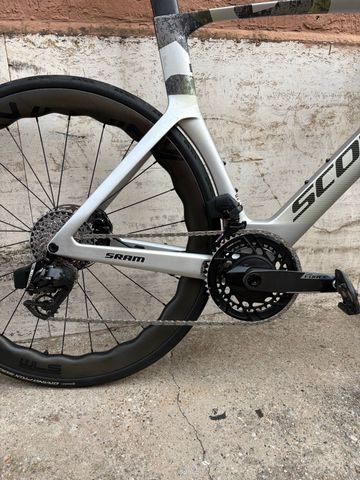 Used Scott Foil RC HMX Sram Force AXS powermeter 2023 Road & Gravel, Light Gray — image 3 of 7