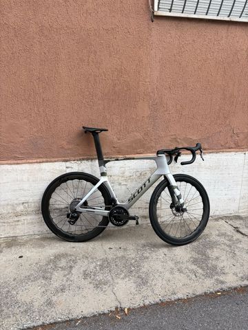 Used Scott Foil RC HMX Sram Force AXS powermeter 2023 Road & Gravel, Light Gray — image 2 of 7