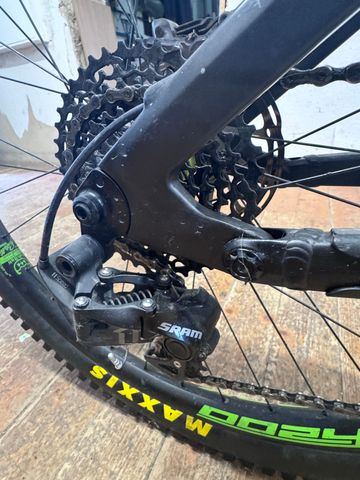 Used Knolly Warden Carbon 27, 5" (Gr. L) – DVO & Cane Creek 2017 Mountainbike, Black — image 5 of 10