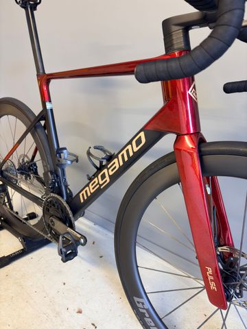 Brugt Megamo PULSE SRAM FORCE - HAMMERHEAD LTD 2026 2026 Road & Gravel — billede 8 af 11