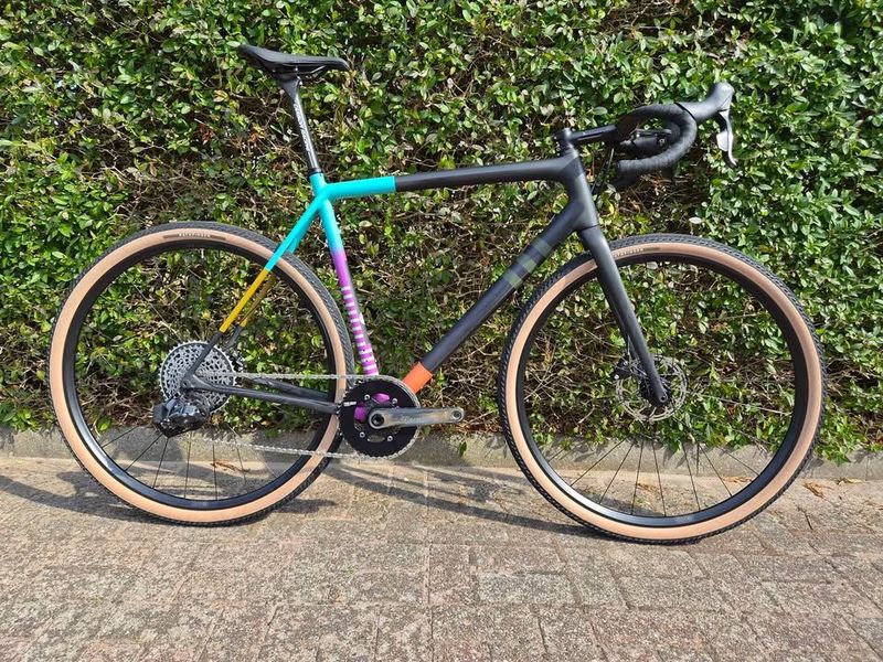 Tweedehands Specialized Crux Pro - SRAM Force XPLR eTAP AXS 2024 2024 Road & Gravel