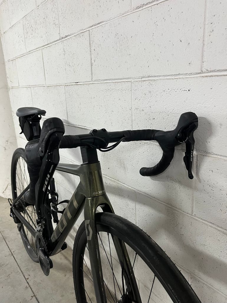 Gebrauchtes Scott Addict 20 2023 2023 Road & Gravel, Schwarz — Bild 3 von 10