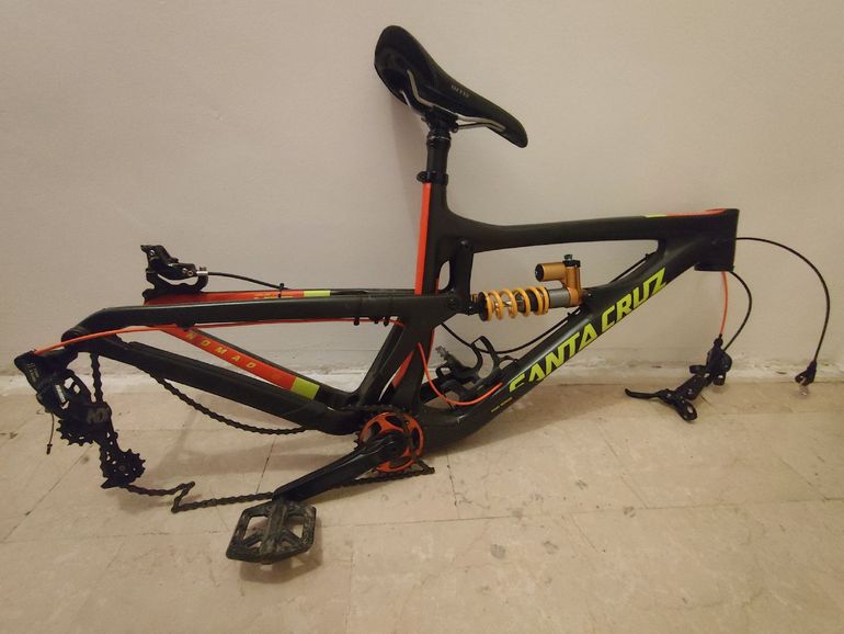 Used Santa Cruz Nomad CC X01 2017 Frameset 2017 Mountainbike, Black, 27.5 — image 1 of 5