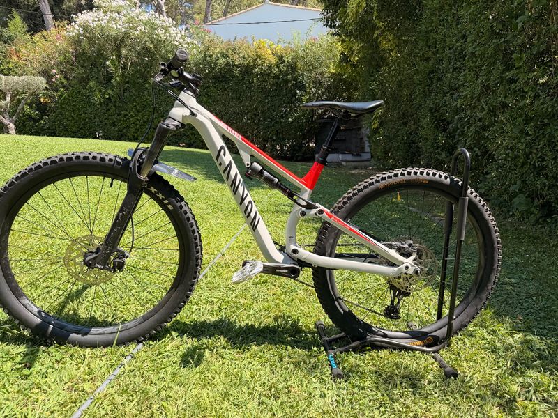Brugt Canyon Neuron SRAM Apex 2022 MTB