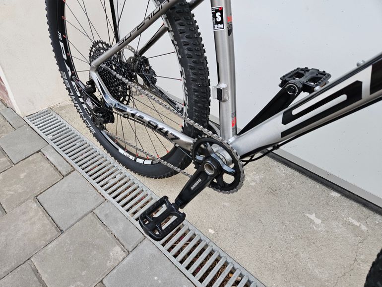 Used Superior 947 2015 Mountainbike, Light Gray — image 4 of 11