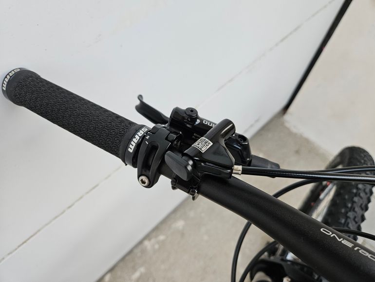 Used Superior 947 2015 Mountainbike, Light Gray — image 10 of 11