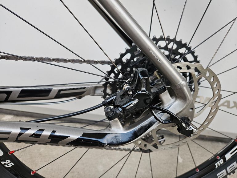 Used Superior 947 2015 Mountainbike, Light Gray — image 11 of 11