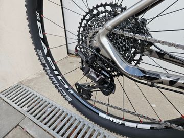 Used Superior 947 2015 Mountainbike, Light Gray — image 5 of 11