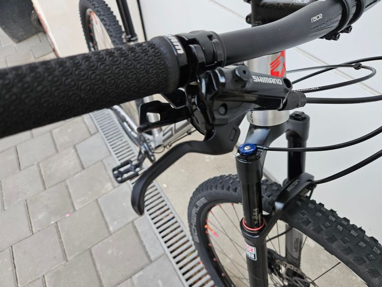 Used Superior 947 2015 Mountainbike, Light Gray — image 9 of 11