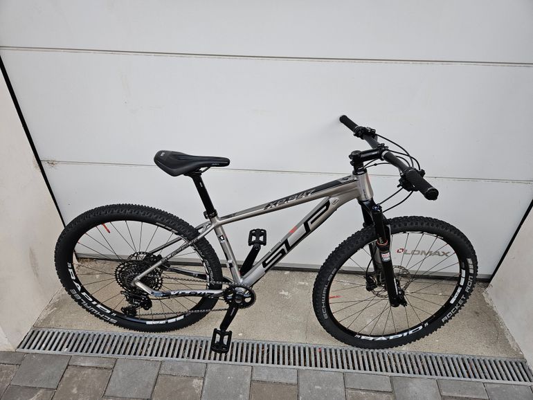 Used Superior 947 2015 Mountainbike, Light Gray — image 2 of 11
